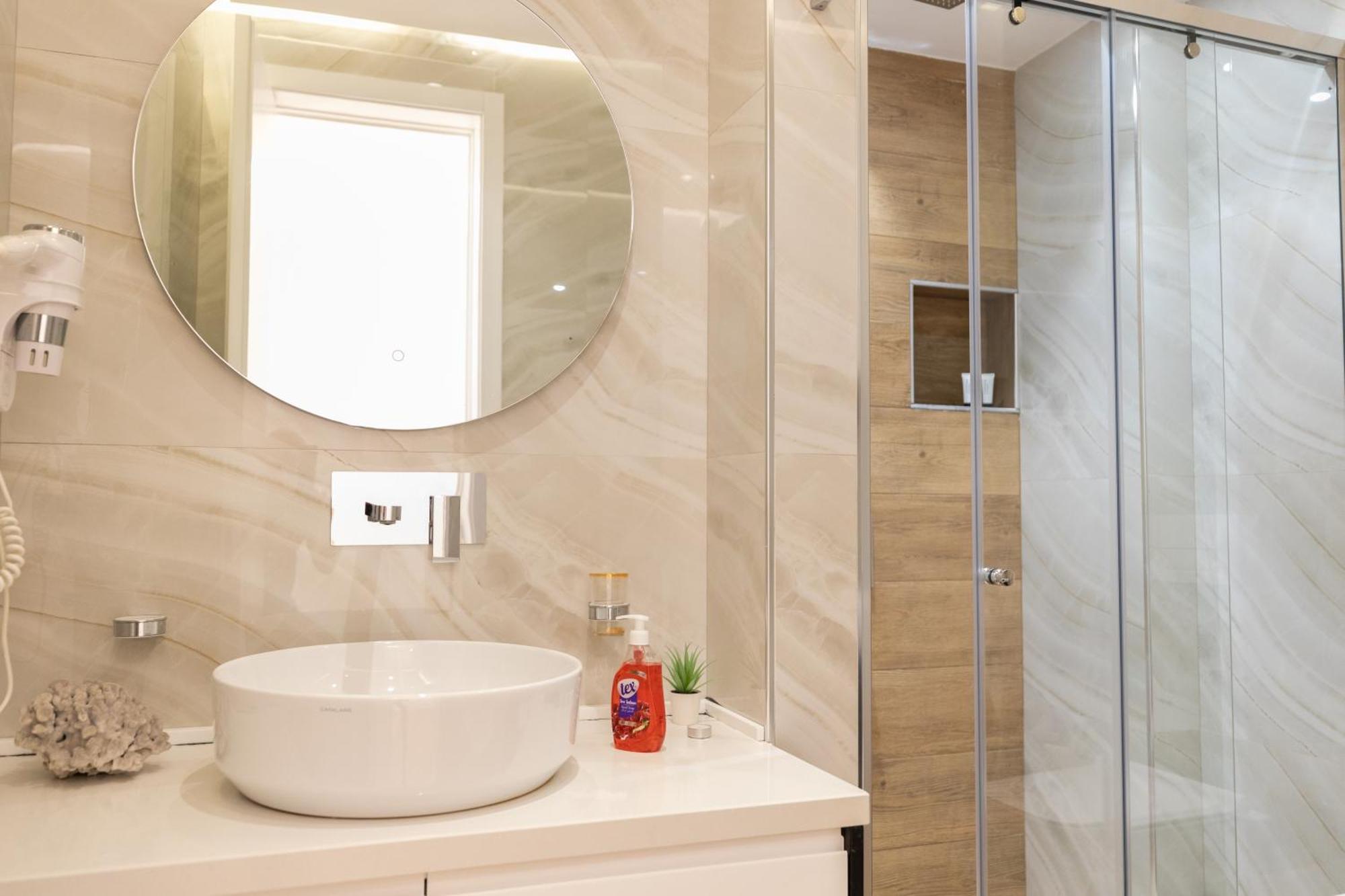 Belleview Apartment 1 Vlorë エクステリア 写真